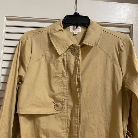 Riley and Rae khaki trench Georgia small - Picture 3 of 9